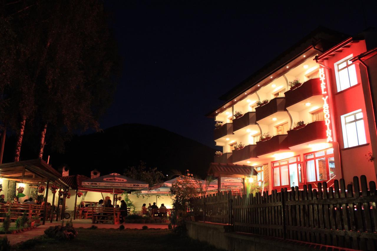 Yagodina Family Hotel エクステリア 写真